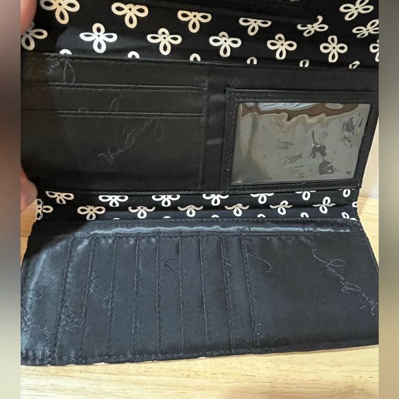 VERA BRADLEY TRIFOLD BLACK WHITE GREY RETIRED CONCERTO QUILTED WALLET - Picture 8 of 11